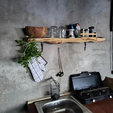 Miki's Little House Semesterbostad *